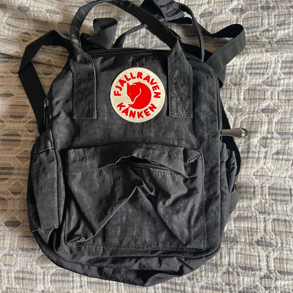 Fjallraven kanken bag
